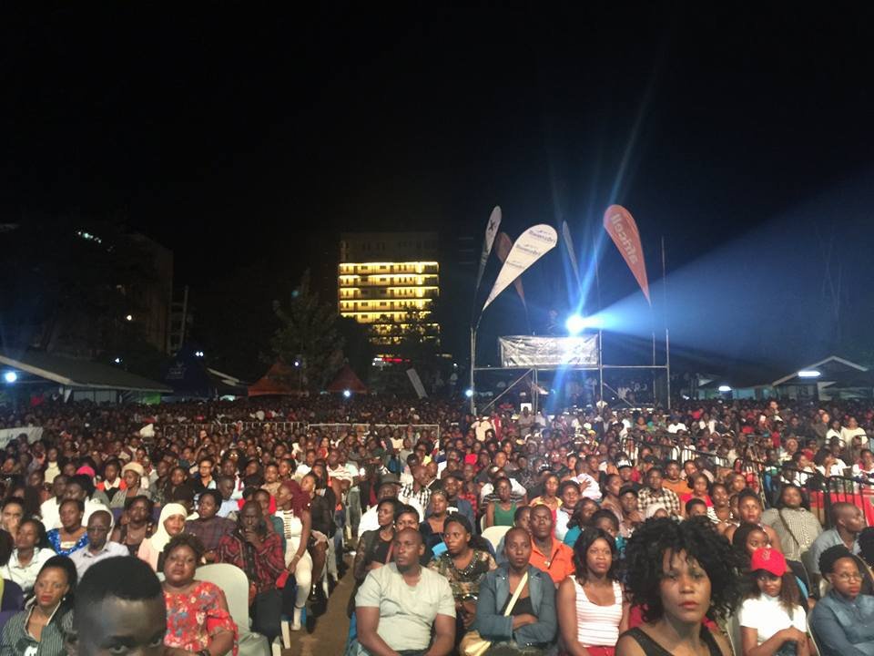 sheebah-concert-crowd