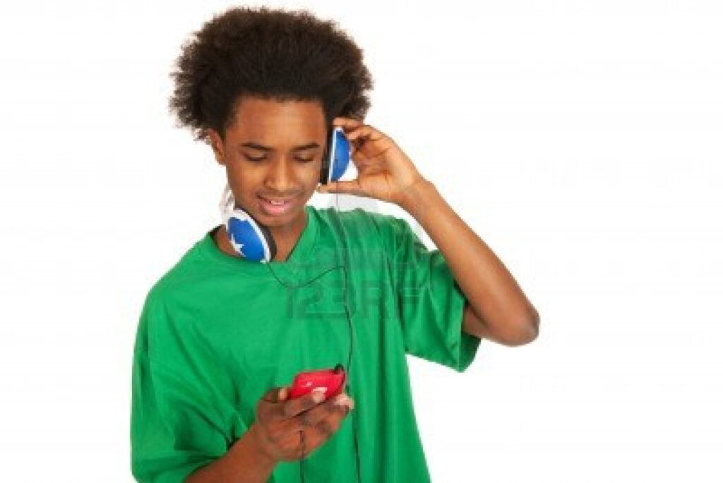 Ugandan Blogger Offers Musicians free platform to sell their music.