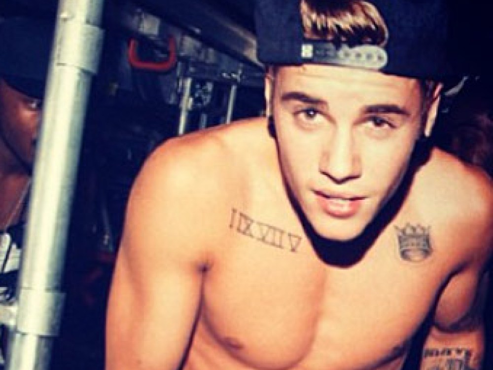 Justin Bieber Shows Off His Hot Muscular Body In Barbados — Steamy New Pics