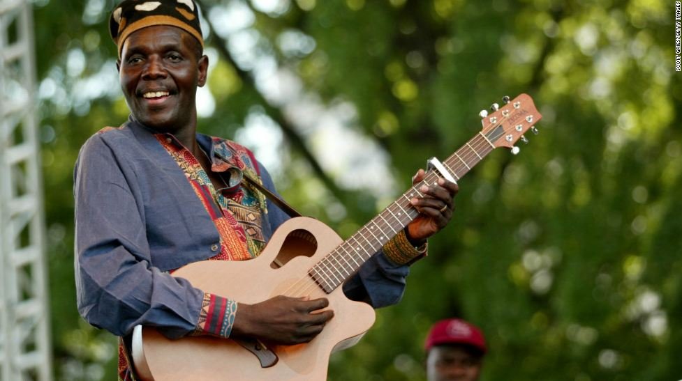Oliver Mtukudzi