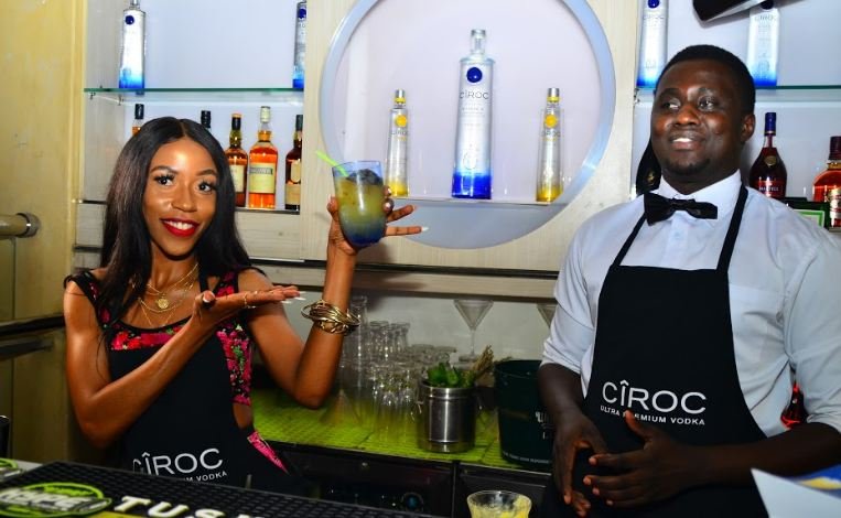 Vinka makes cocktails for revelers