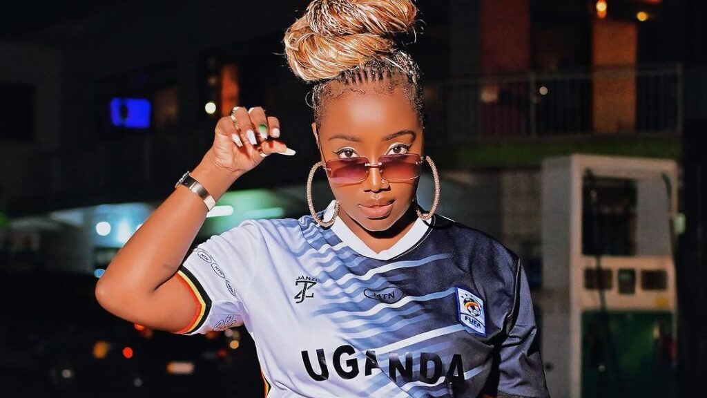 Video: Lydia Jazmine Performs for Free in Ishaka After Promoter Fails to Pay