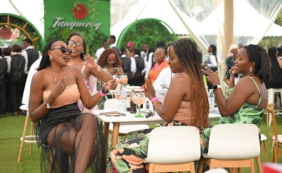 RnB Lovers Toast to Good Times at Rise and Brunch Summer Chic Edition