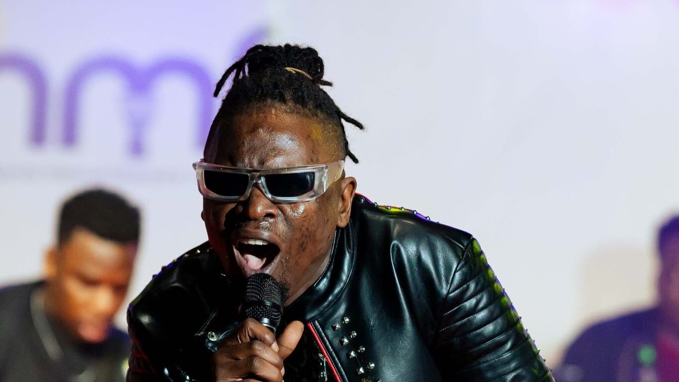 Weasel Announces Concert at Serena Hotel in February 2026