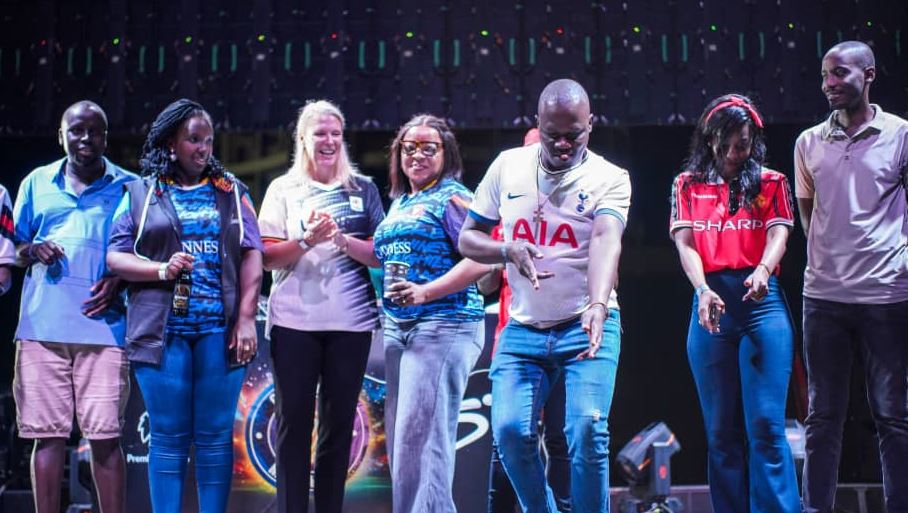 6 Lucky football fans with all-expenses-paid UK trips to watch the Premier League live